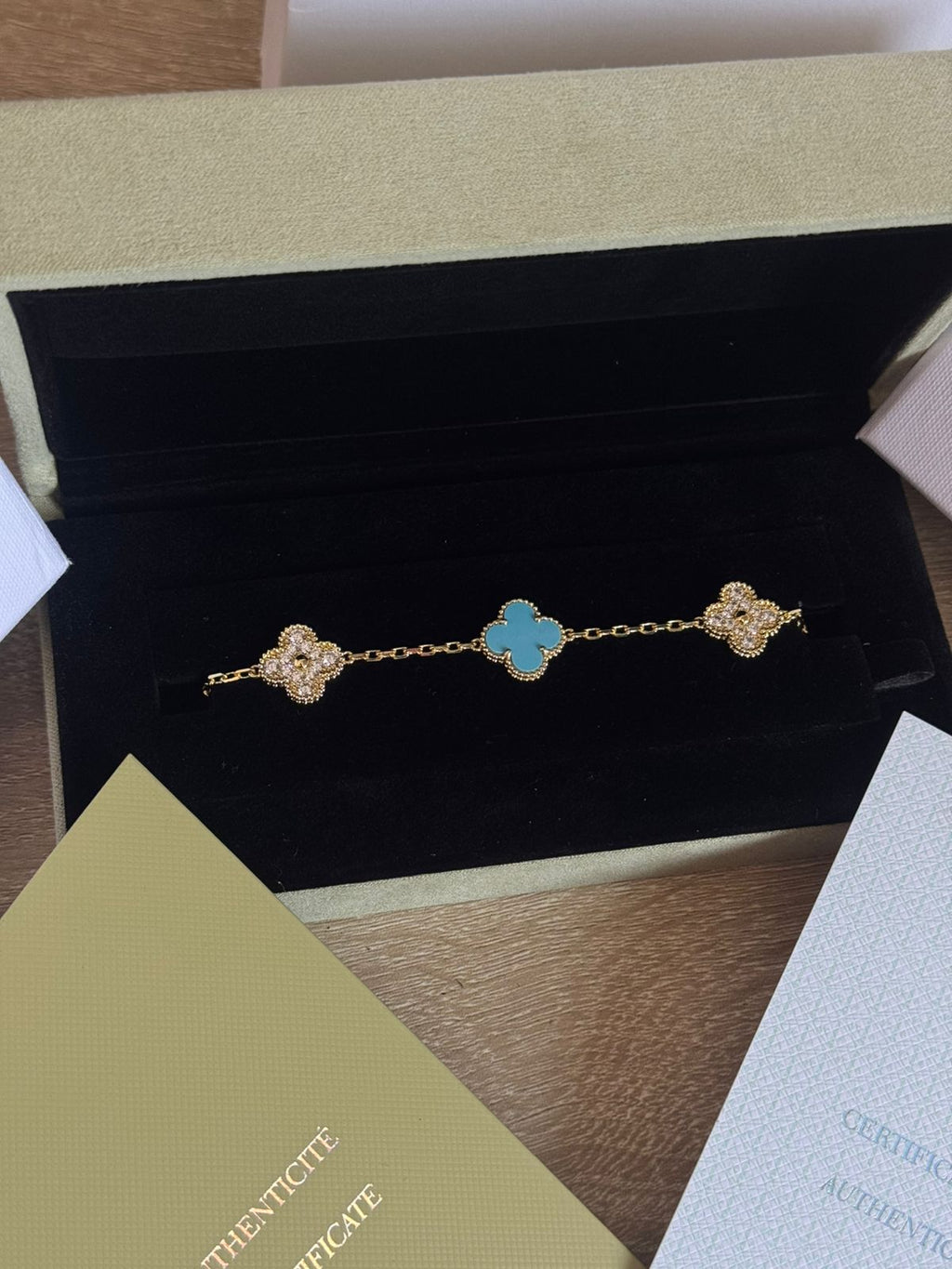VAN CLEEF