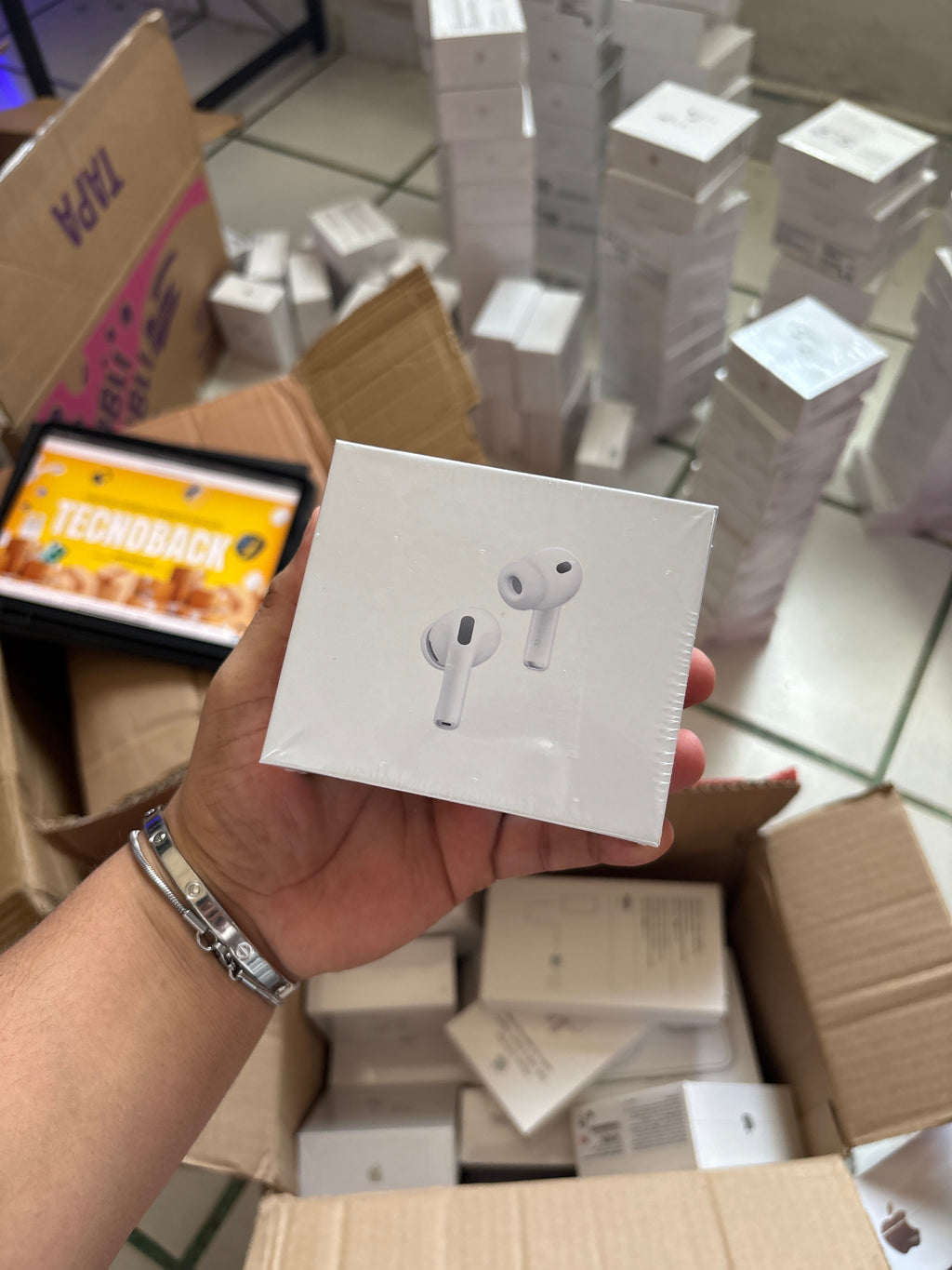 Airpods Pro 3 (CANCELACIÓN SIMULADA)