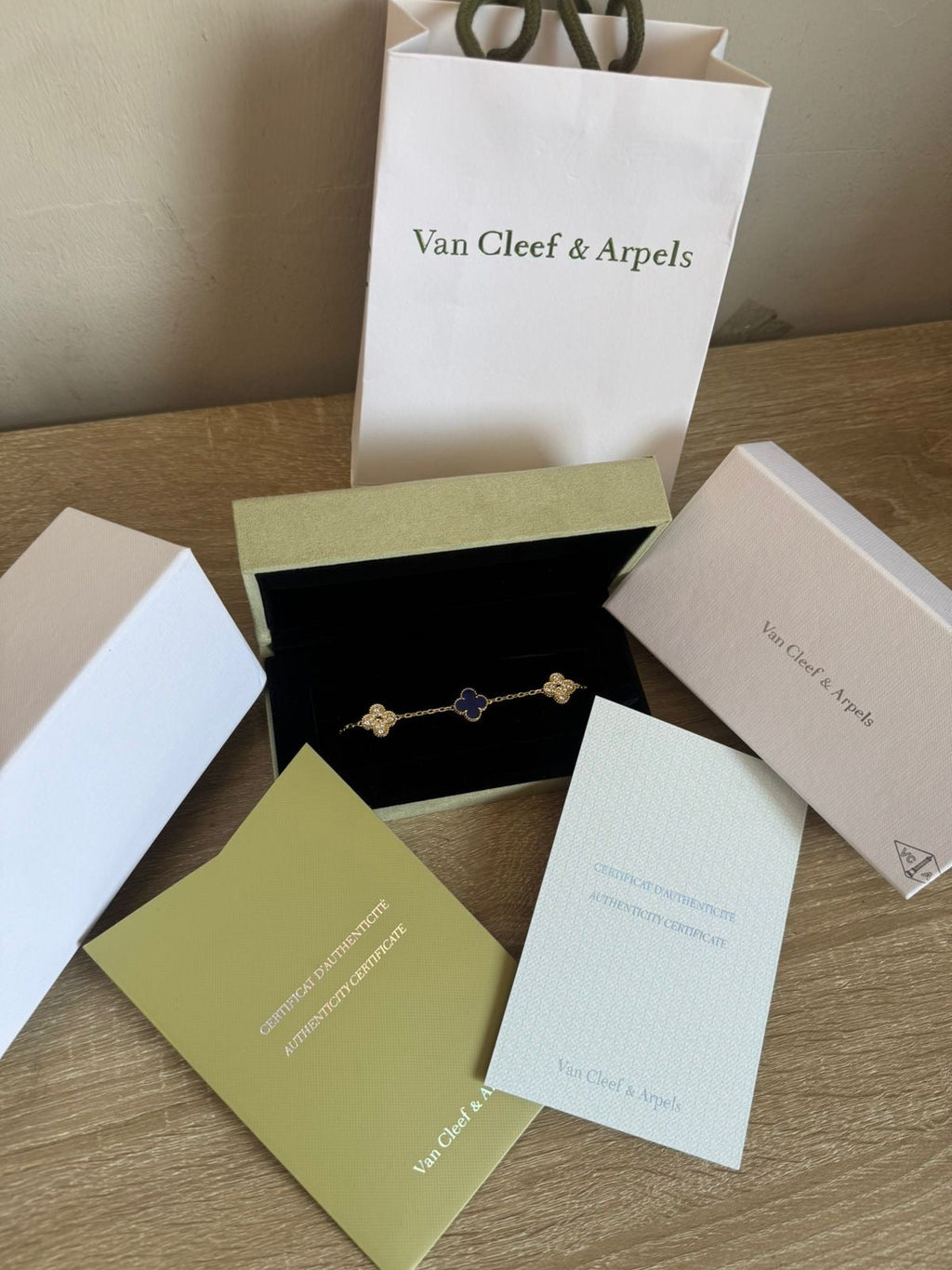 VAN CLEEF